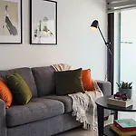 Phaedrus Living Seaview Luxury Flat Lighthouse 53 شقة *