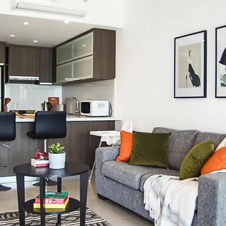 Phaedrus Living Seaview Luxury Flat Lighthouse 53 דירה