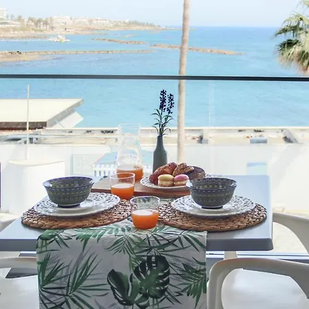 Phaedrus Living Seaview Luxury Flat Lighthouse 53 דירה *