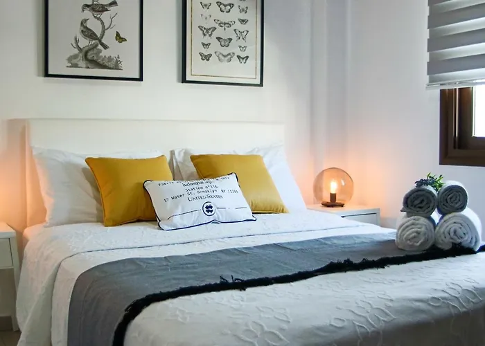 Phaedrus Living Seaview Luxury Flat Lighthouse 53 *